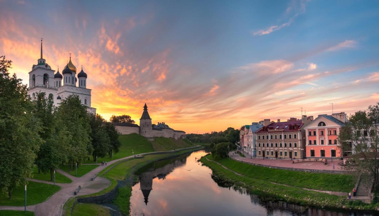 Golden Embankment Hotel Pskov Luaran gambar